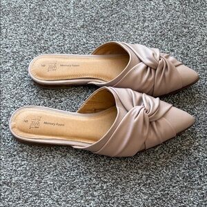 Time and Tru Women's Knot Mules